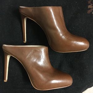 New Leather Louise et Cie heels